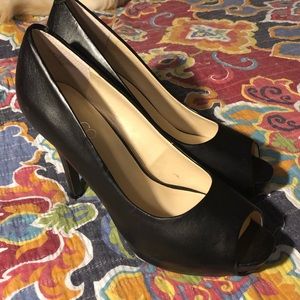 Nine & Co Peep Toe Heels